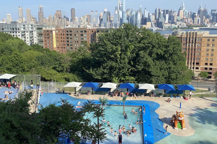 1 Lovely 2 Bedrooms Rental in West New York Nj