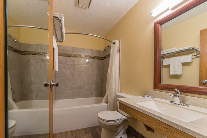 Room 4 of 19