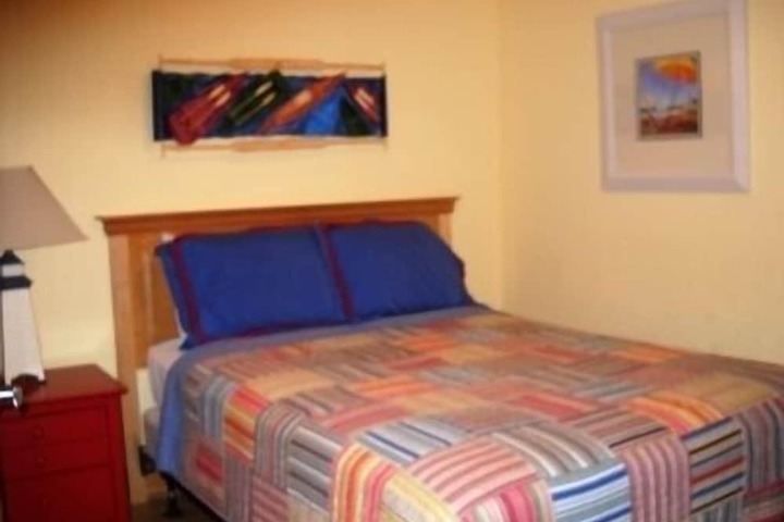 Room 52 of 90