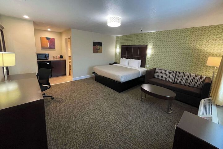 Room 35 of 50