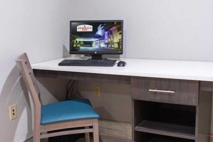 Business Center 35 of 35