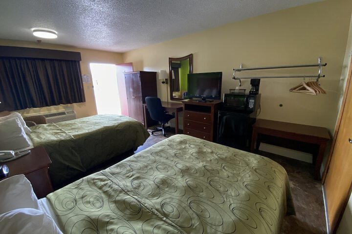 Room 14 of 35
