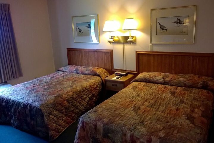 Room 9 of 20
