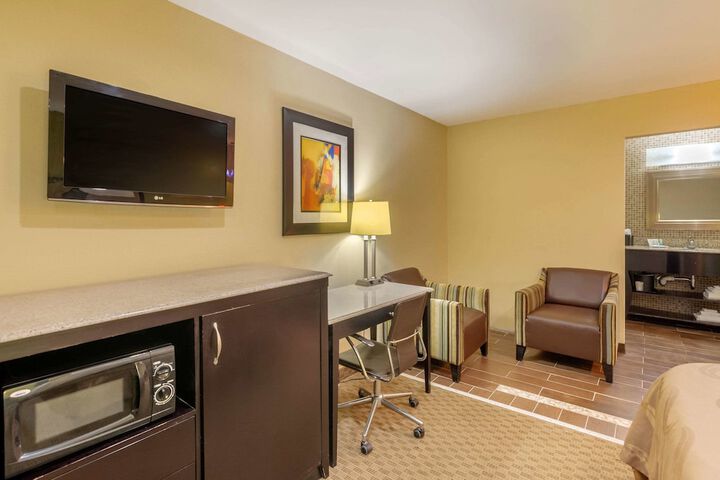 Room 19 of 42