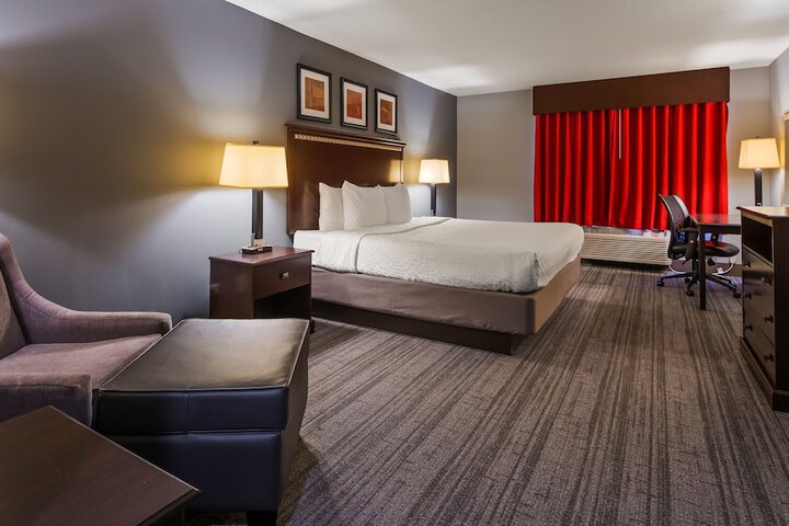 Room 12 of 19