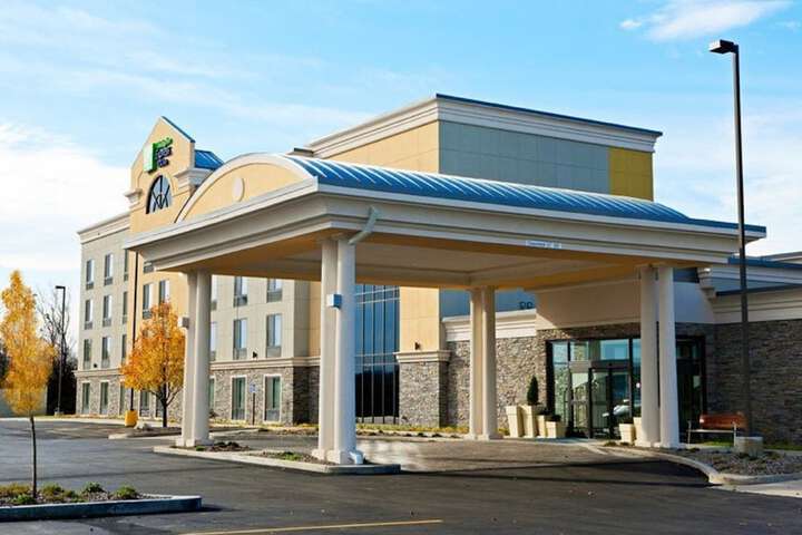 Hotel 4 of 48