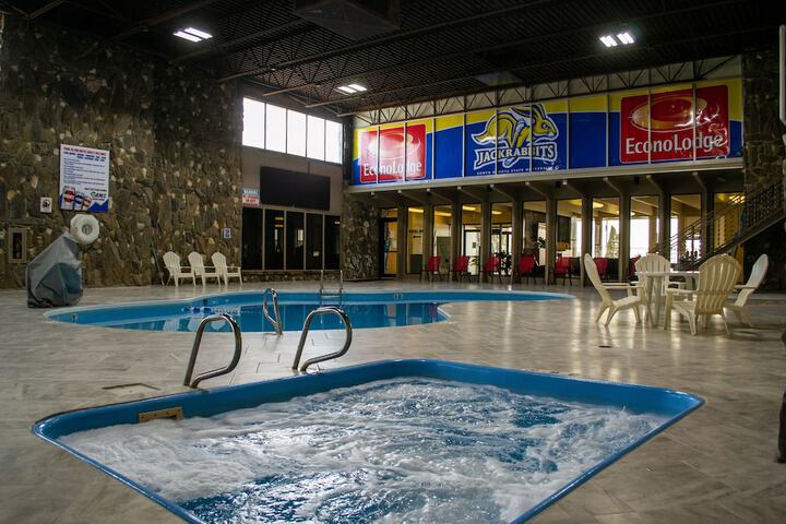 Econo Lodge Inn & Suites Brookings