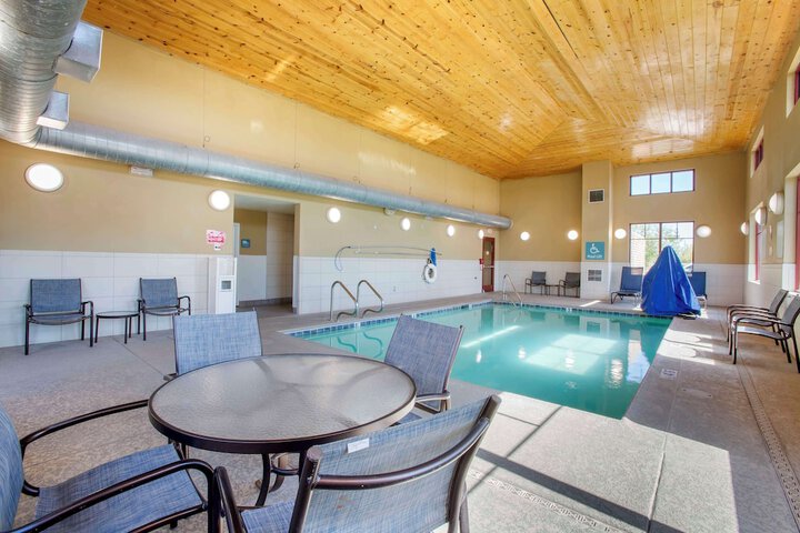 Pool 8 of 44