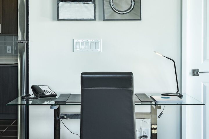 Business Center 54 of 60
