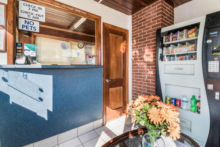 Cottage Inn - Grantville