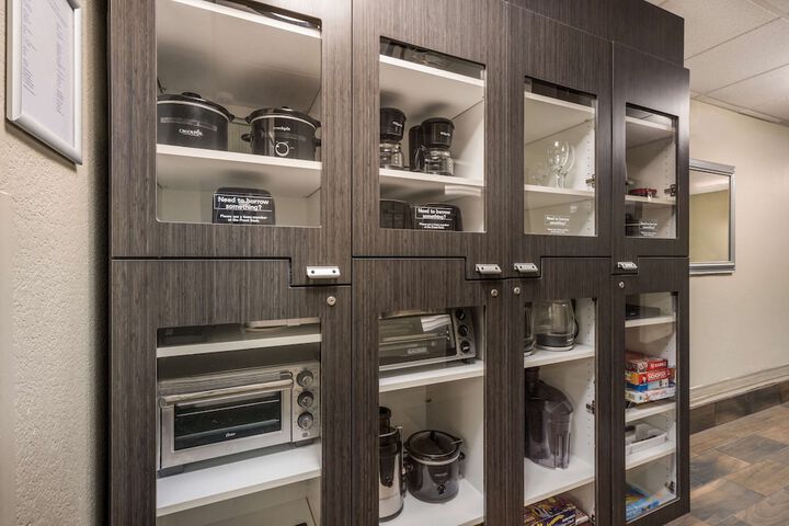 Sonesta Simply Suites Arlington Entertainment District