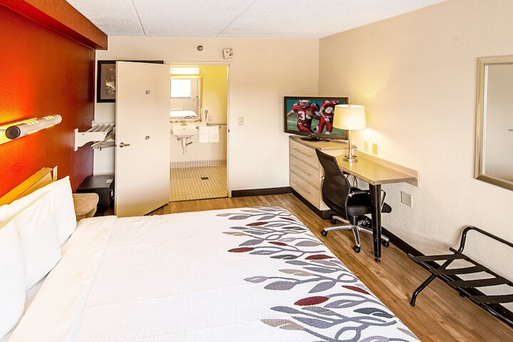 Room 14 of 25