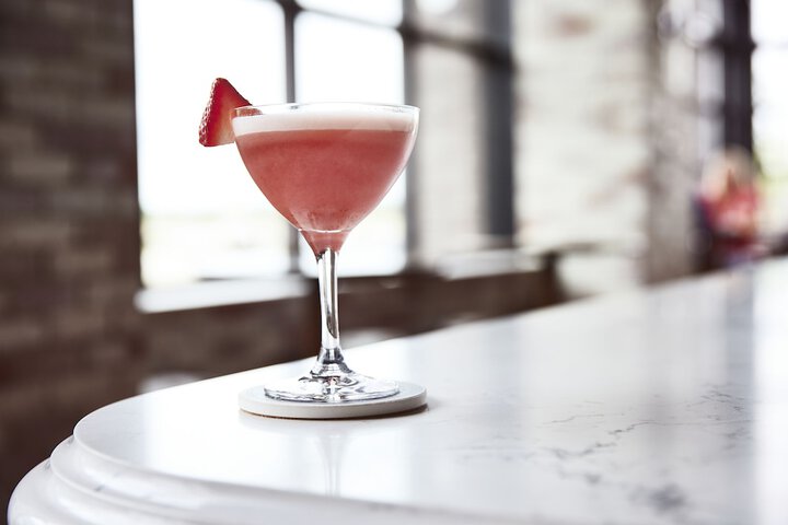 The Scarlet Lincoln, a Tribute Portfolio Hotel