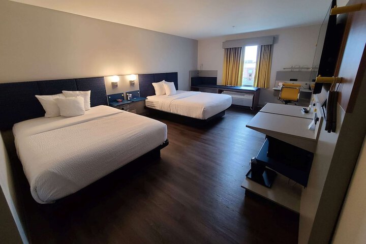 Microtel Inn & Suites by Wyndham Milford