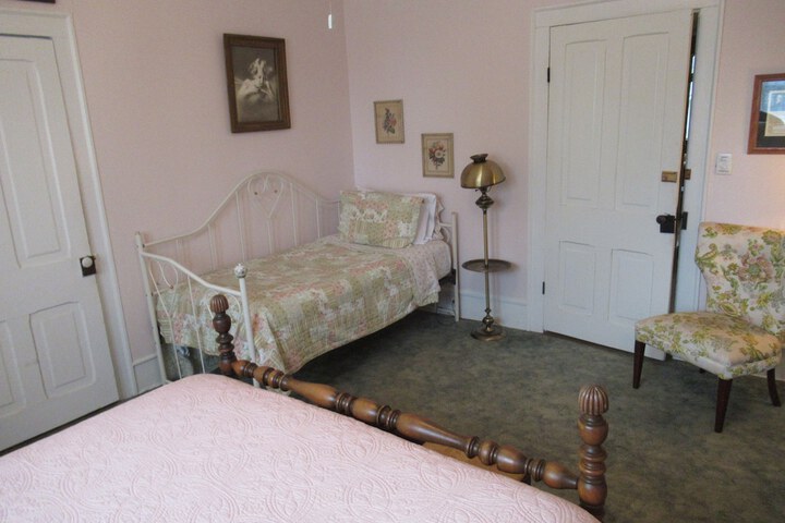 Room 55 of 64
