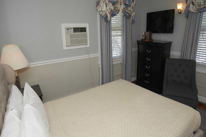 Room 164 of 183