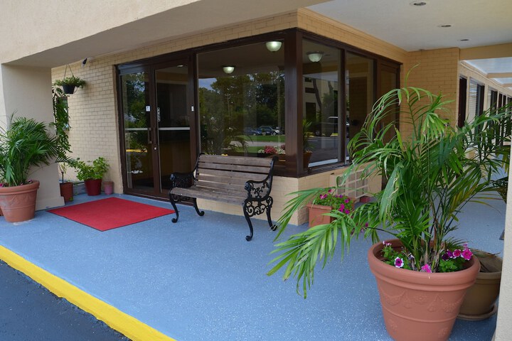 Hotel 5 of 40