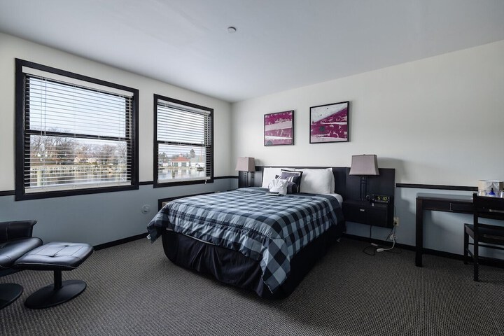 Room 186 of 279