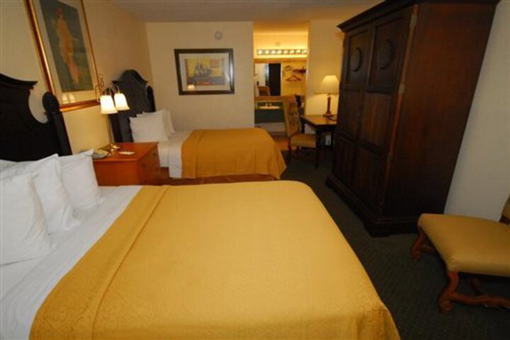QUALITY INN AND SUITES EASTGATE