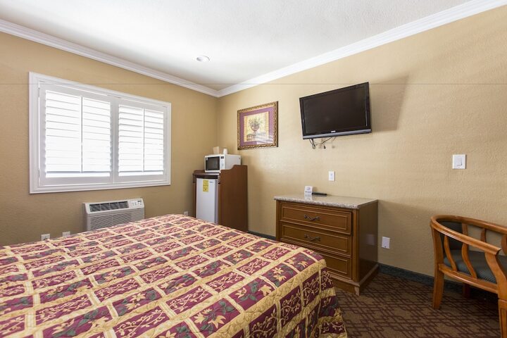 Room 40 of 67