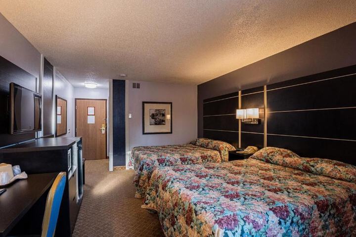 Room 13 of 23