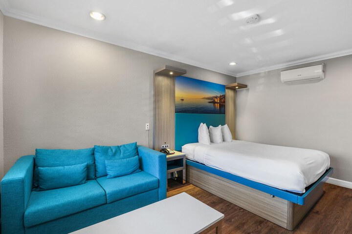 Room 26 of 30