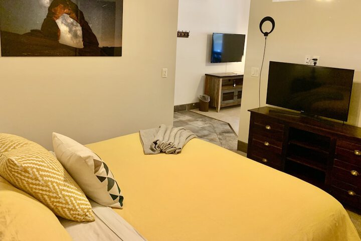 Room 17 of 46