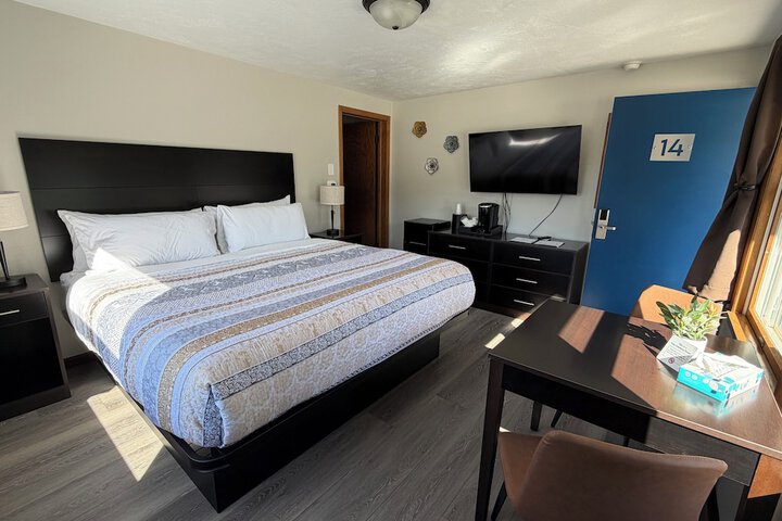 DownTown Inn
