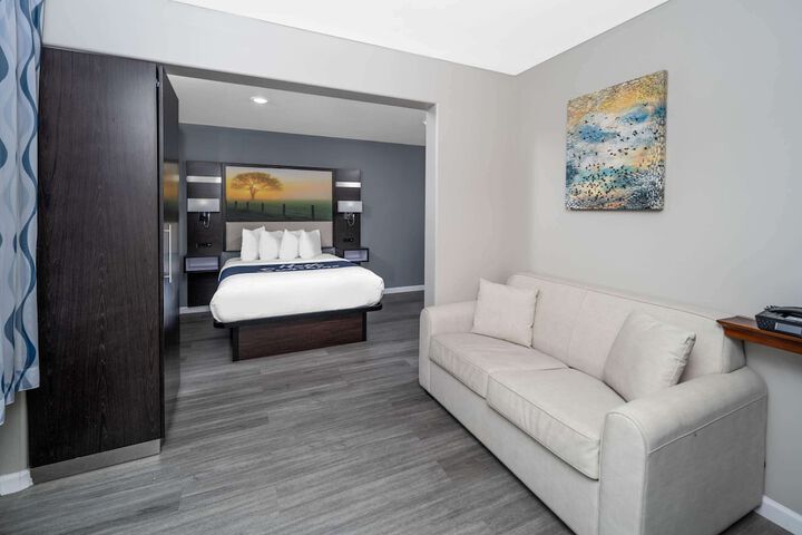 Room 22 of 26