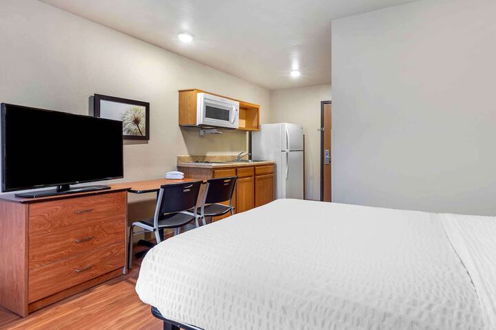Room 12 of 26