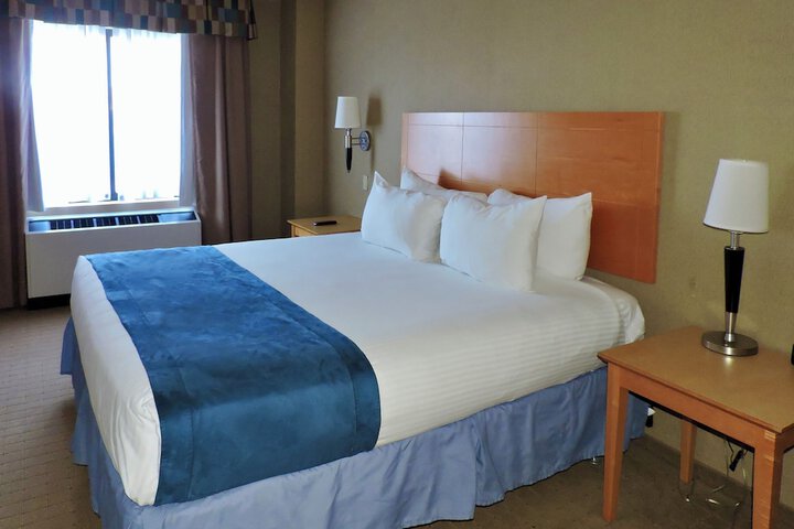 Room 7 of 30