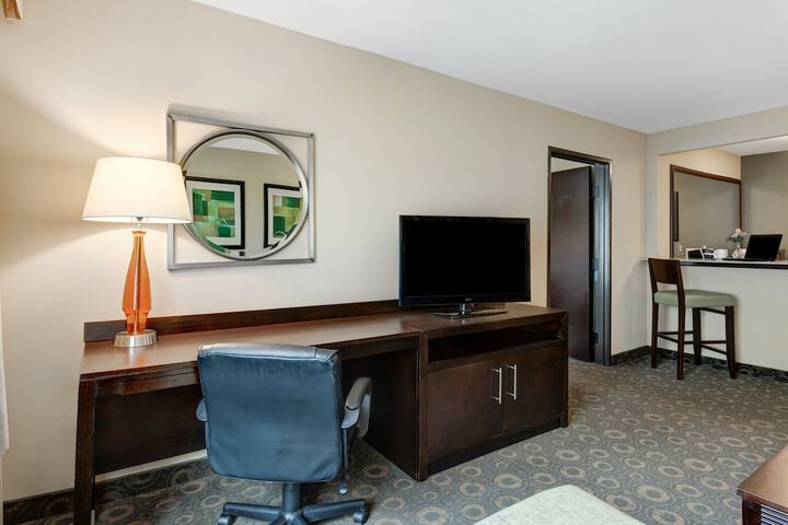 Room 42 of 115