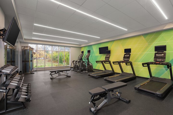 Holiday Inn & Suites Detroit - Troy by IHG