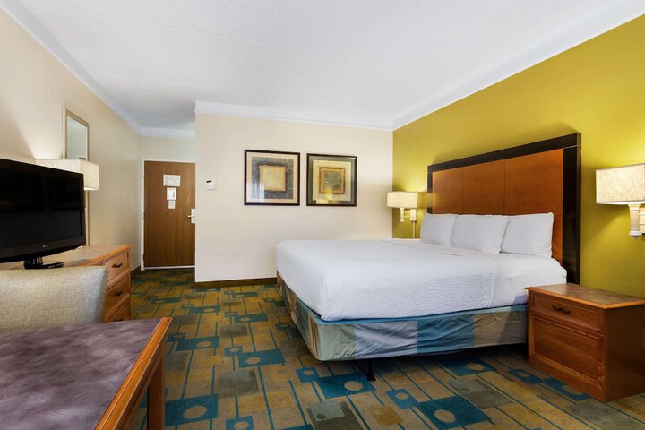 Room 31 of 60