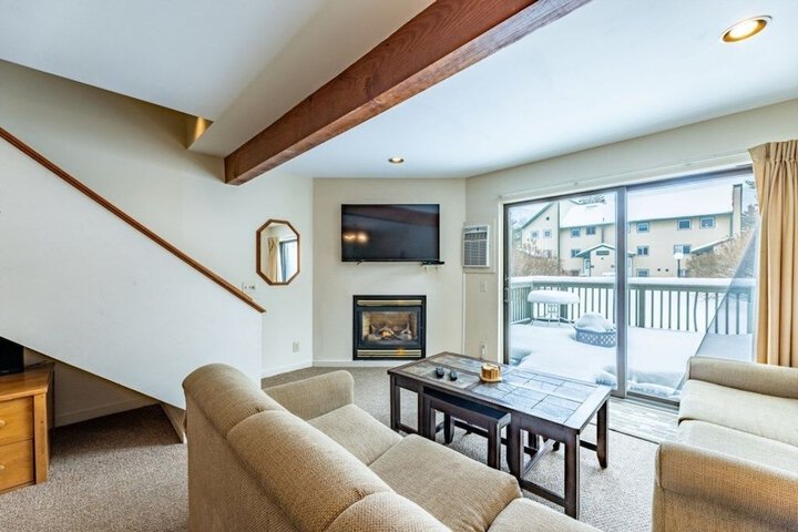 4br Private Townhouse at Smugglers Notch Resort 4 Bedroom Condo