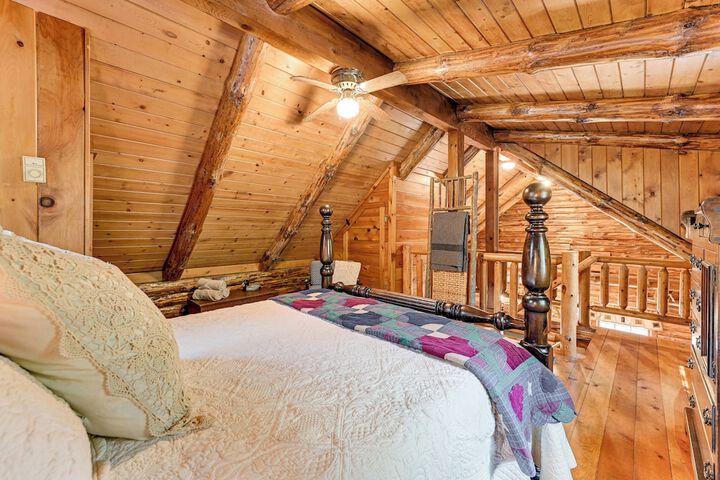 Lake & Beach Access at Lake Luzerne Cabin!