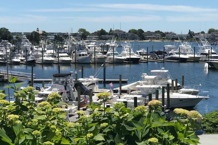 Anchor in Distinctive Waterfront Lodging