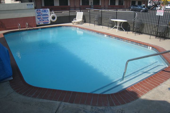 Pool 4 of 23
