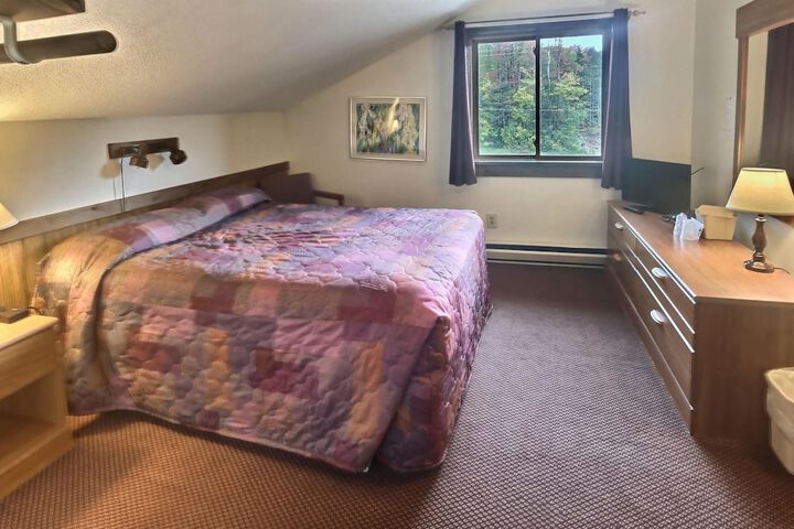 Room 21 of 36