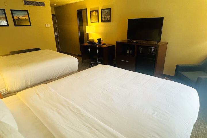 Room 6 of 50