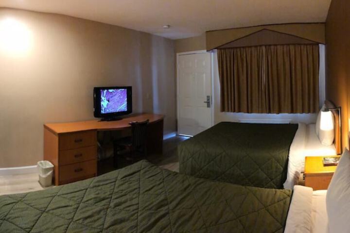 Room 18 of 26