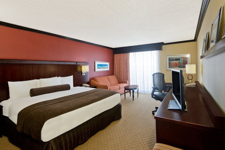 Room 16 of 36