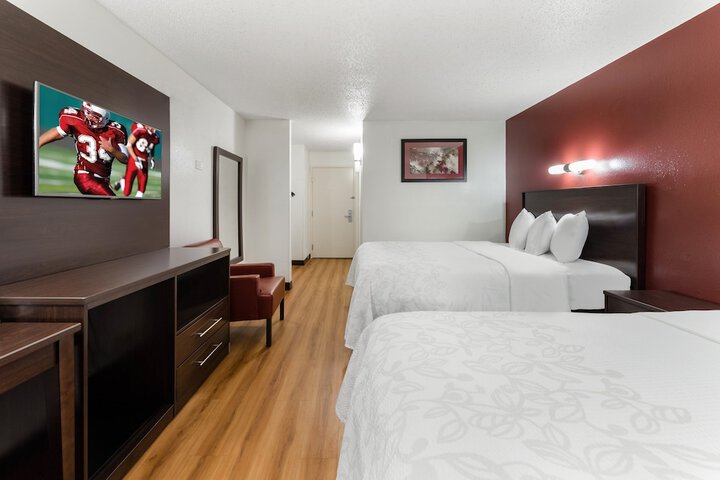 Room 12 of 27