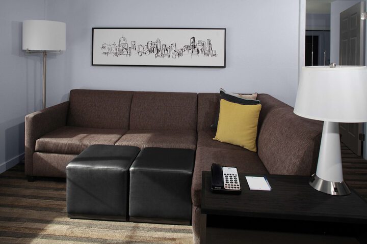 Room 15 of 52