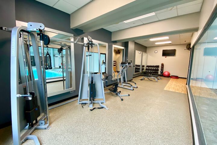 Hilton East Brunswick Hotel & Executive Meeting Center