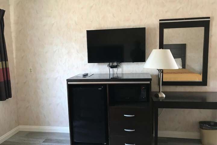 Manhattan Inn & Suites - LAX
