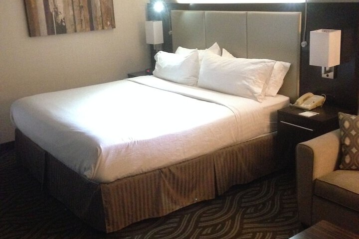 Room 15 of 44