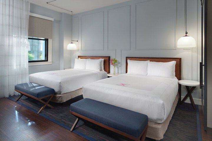 Room 43 of 69