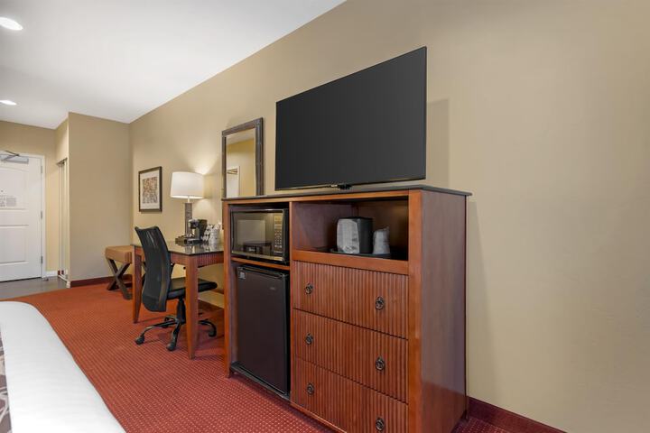 Best Western Plus Canyon Pines