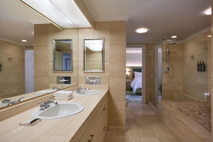 Room 65 of 130